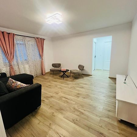 Apartament Orizont Suceava Esterno foto
